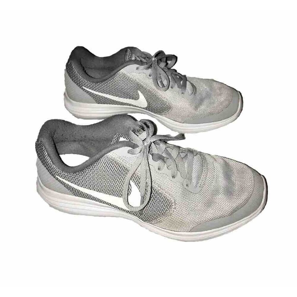 Nike Revolution 3 Running Shoe Wolf Grey/White Size 6Y/ Woman’s 8